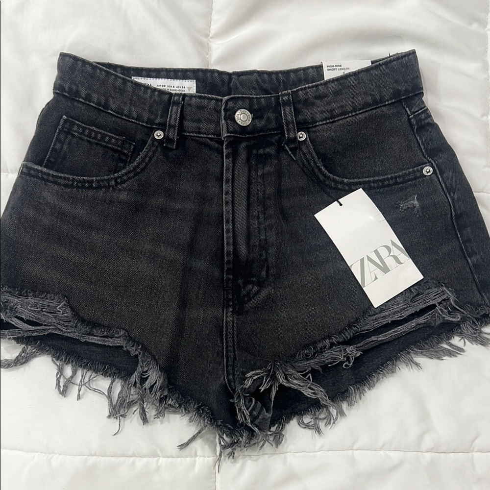 Zara Women's Black Denim Shorts